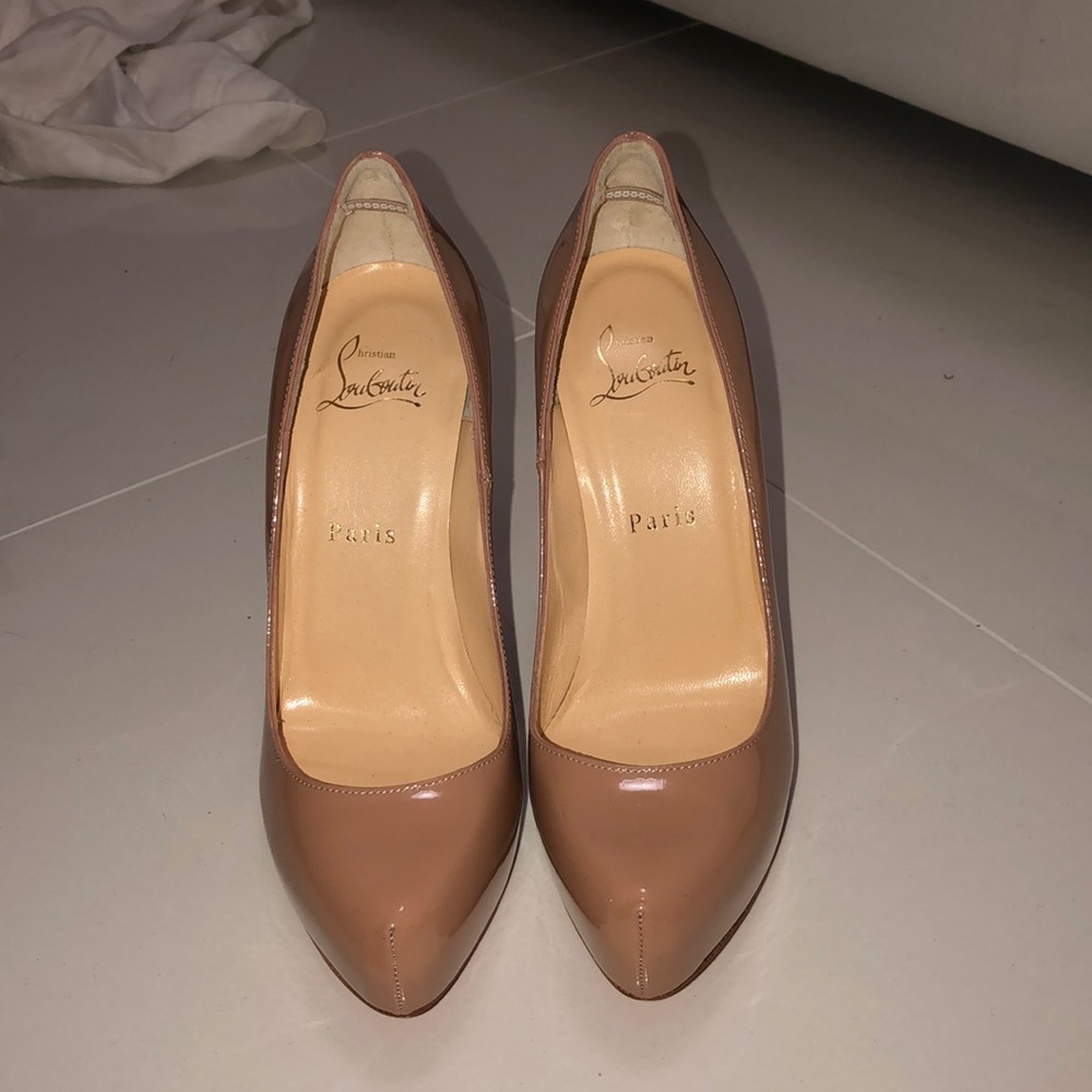 Christian Louboutin “Simple Pump 100” Nude